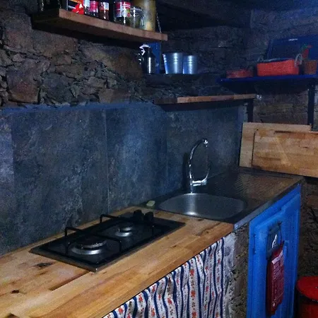 Refugio No Xisto Pensión Lousã